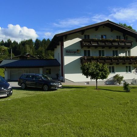 Gaestehaus Walpurga Russbach am Pass Gschütt Dış mekan fotoğraf