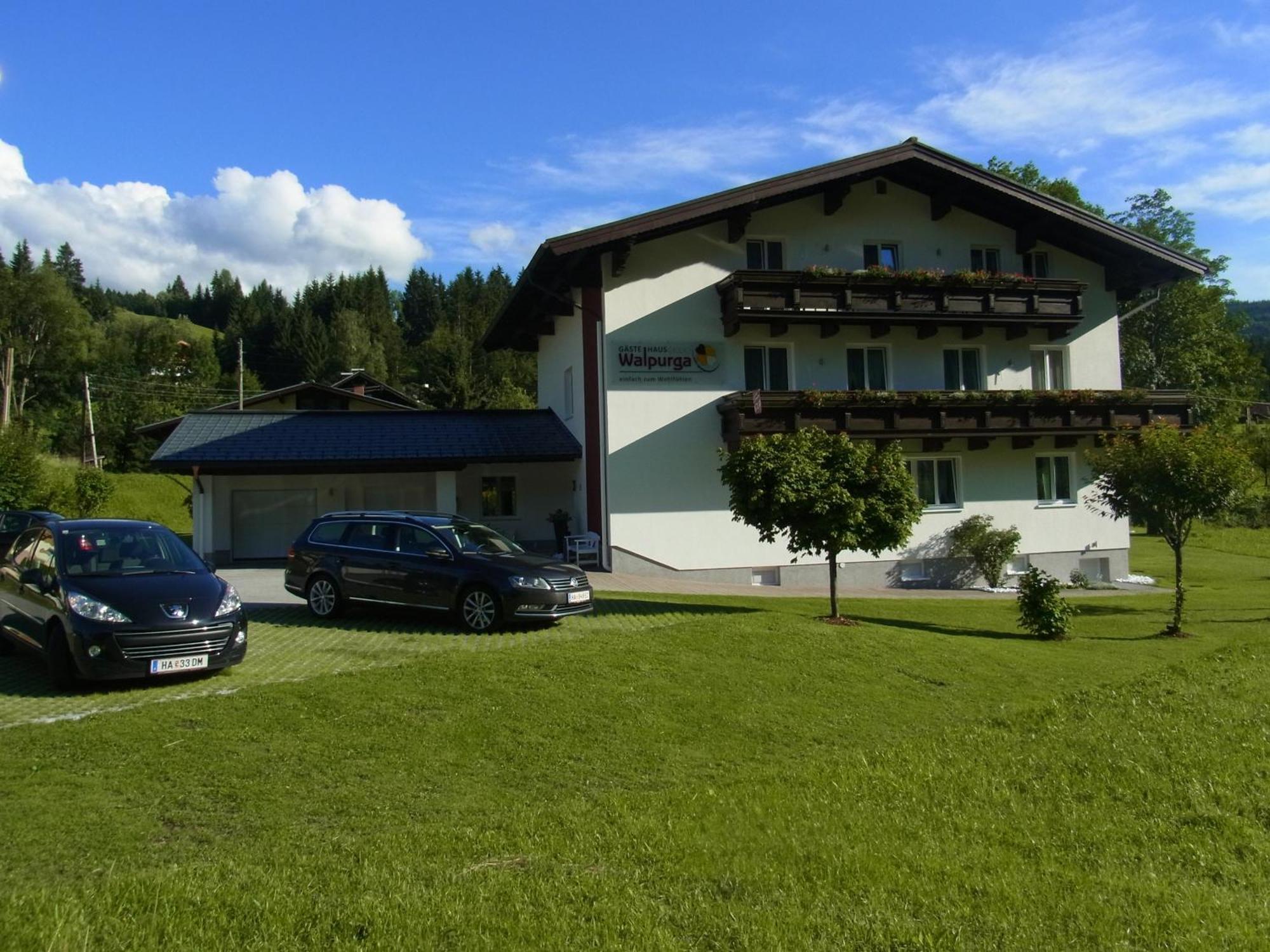 Gaestehaus Walpurga Russbach am Pass Gschütt Dış mekan fotoğraf